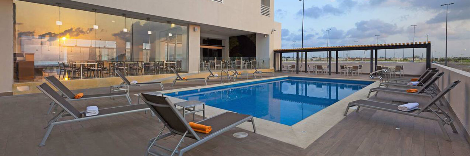 portada hotel yes inn